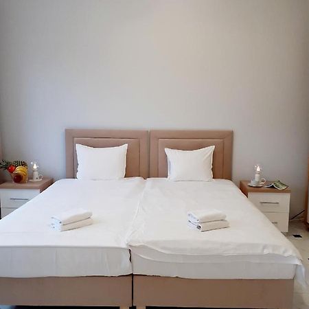 Willa Na Bielanach Apartment Bielany Wroclawskie Bagian luar foto