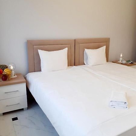 Willa Na Bielanach Apartment Bielany Wroclawskie Bagian luar foto